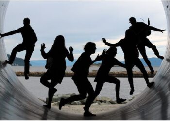 मित्र तो ज़रूर हों